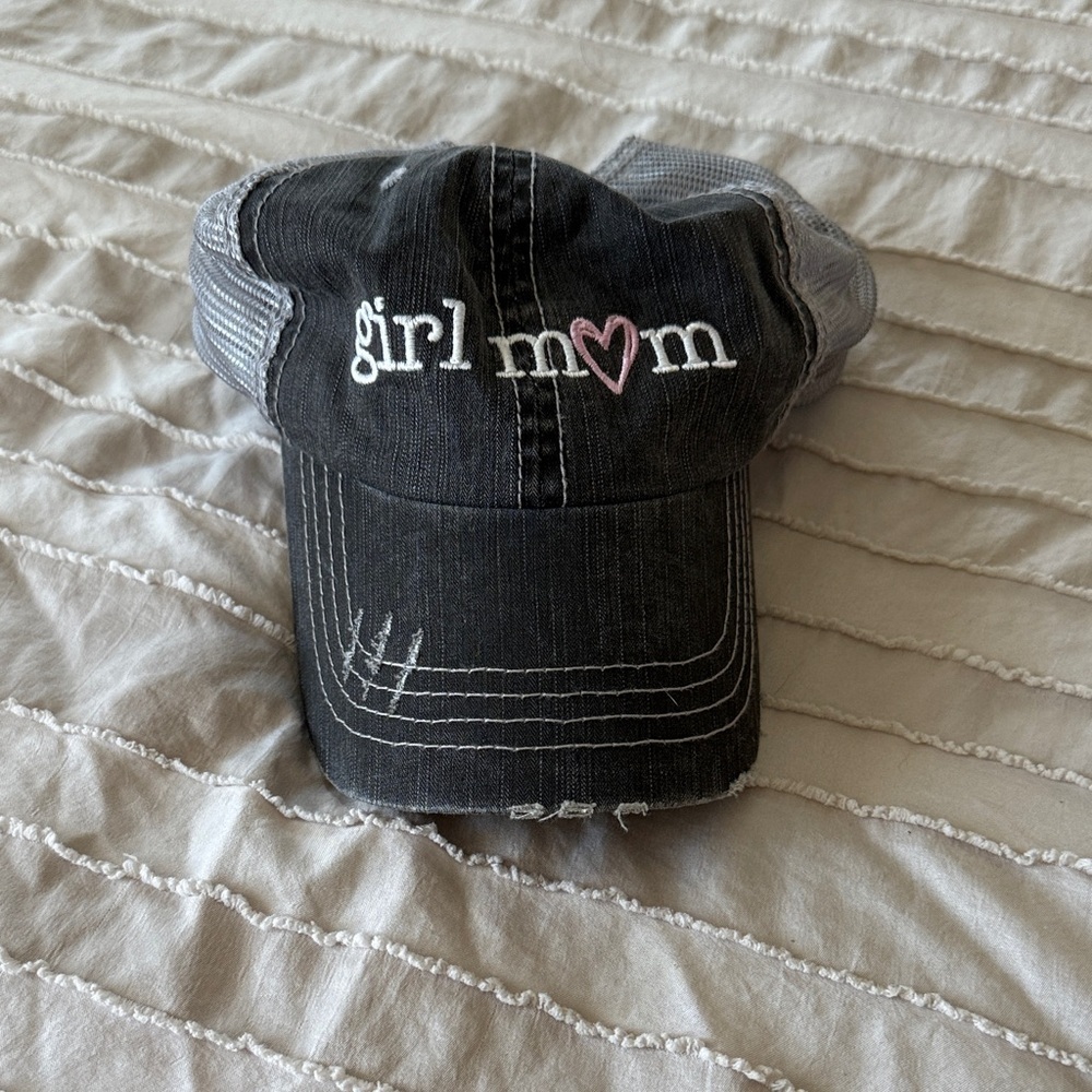 Black and Gray 'Girl Mom' Cap